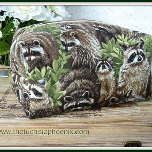 Raccoons running amok  zipper bag
