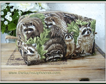 Raccoons running amok  zipper bag