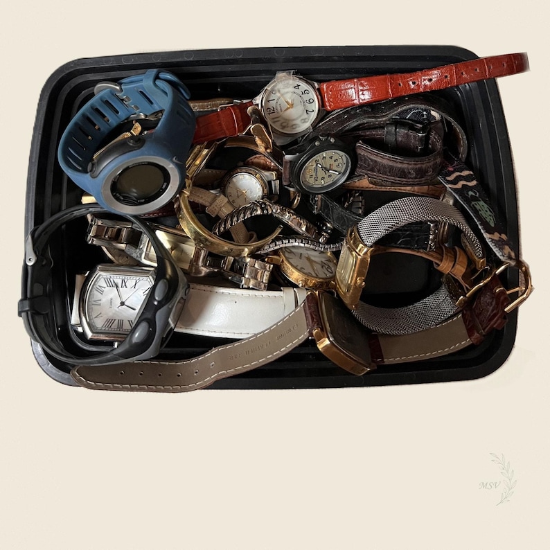 Vintage Watch Lot Assemblage Altered Art Steampunk Jewelry Supply image 1