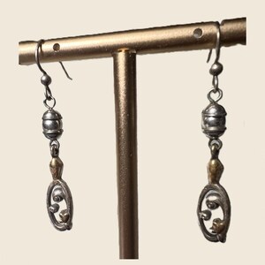 Conjunto de pulsera y pendientes con forma de corazón dorado en tono plateado de Brighton imagen 3