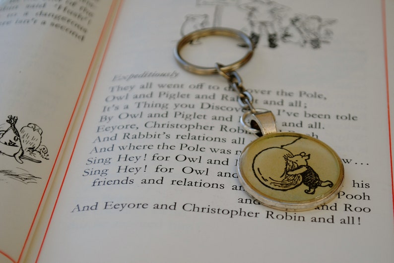 Winnie the Pooh Keyring Piglet B&W (2.5cm)