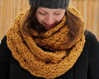 Cozy winter scarf, Chunky infinity scarf, mustard knit scarf, knit winter scarf, chunky knit cowl, soft and cozy scarf