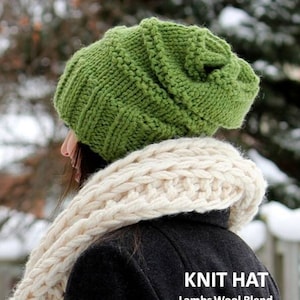 Hand-knit hat, Winter knit hat, Knit slouchy hat, Slouch hat, Knit hat, Slouchy Beanie Toque, unisex knit hat, slouchy knit winter hat