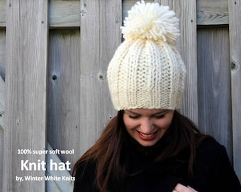 Knit pom pom hat, beanie hat with pom pom, 100% soft wool hat, knit hat, hand-knit pom pom hat, winter slouchy hat, soft and cozy knit hat