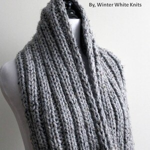 Beginner knitting Pattern, Hand-knit scarf pattern, knit scarf pattern, Scarf Knitting Pattern, Chunky knit infinity scarf, PDF Download image 4