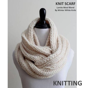 Beginner knitting Pattern, Hand-knit scarf pattern, knit scarf pattern, Scarf Knitting Pattern, Chunky knit infinity scarf, PDF Download image 2