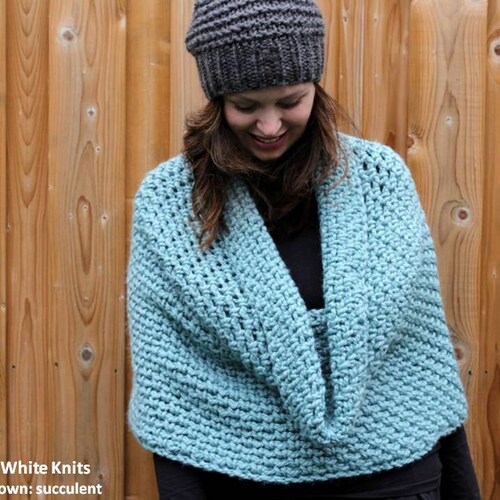 Extra large cowl scarf, Oversized cowl to wear as a capelet or cowl or scarf or hood, hand-knit cowl, Knit infinity scarf, shops chunky knit scarf