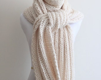 Hand-knitted scarf, Winter scarf, Knit scarf, unisex knit scarf, long knit scarf, chunky Knit scarf, winter scarf, cozy soft wool scarf