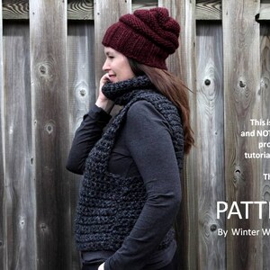 Puede incluir: Un patr&oacute;n de crochet para un cuello y un gorro. El patr&oacute;n est&aacute; escrito en ingl&eacute;s e incluye instrucciones para hacer tanto el cuello como el gorro. El patr&oacute;n est&aacute; disponible para comprar en Etsy.