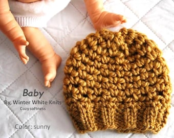 Baby hat, Knit baby hat, Cozy soft baby hat, Winter baby hat, Chunky knit baby hat, Handmade for you in your choice of color, Baby knit hat