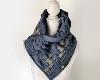 minimalist scarf, unique cosy fall winter warm scarf, hand woven, soft comfy small scarf, Boss Coworker extra cozy gift, unisex blue scarf