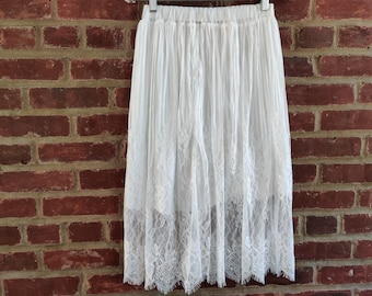 Chic Floral Lace Skirt White Color