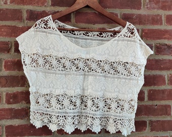 Crochet Lace  Blouse Shawl Poncho Butterfly & Floral Pattern One Size Rice White Color