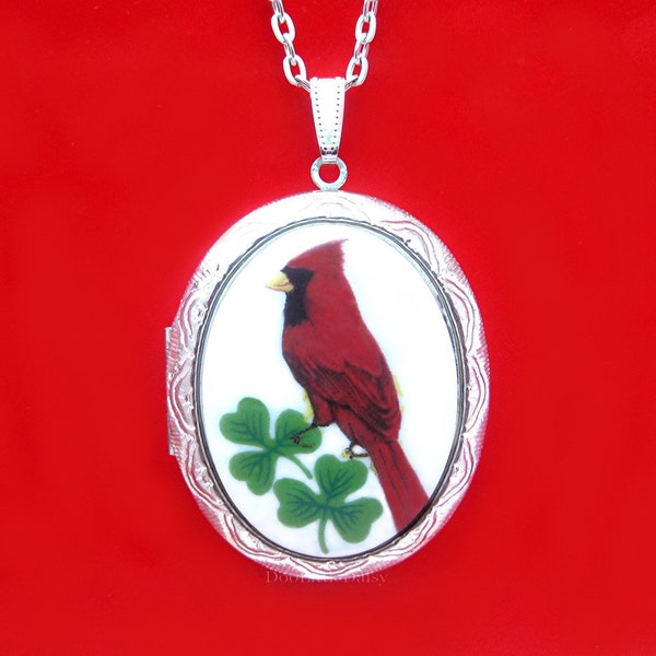 Large Porcelain Male Cardinal with Irish Shamrocks Cameo Cardinals Red Bird Birds Costume Jewelry Silver Tone Locket Necklaces 24-inch Chain