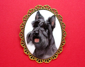 Porcelain Cute Black SCOTTIE Dog Cameo Canine Pet Scottish Terrier Dogs Costume Jewelry Goldtone Ruffle Pin Brooch for Birthday Gift