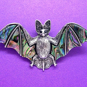 Gothic New Vampire Bat #B Halloween Punk Antiqued Silvertone Paua Shell Abalone Pin Brooch Pendant Emo Punk Wiccan Costume Jewelry