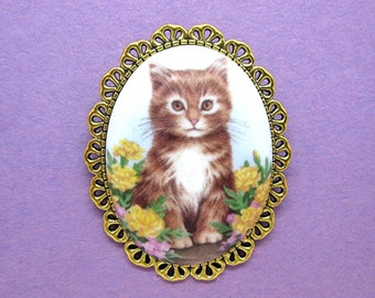 Cats Pretty Porcelain Brown TABBY CAT and Yellow Flowers Kitten Pet Feline Cameo Costume Jewelry Antiqued Goldtone Pin Brooch for Gift