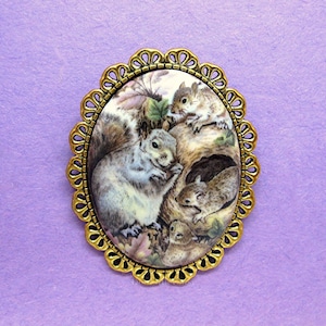 Pretty Porcelain Mom Gray SQUIRREL and Babies Cameo Costume Jewelry Goldtone Gold Tone Pin Brooch for Birthday or Christmas Gift