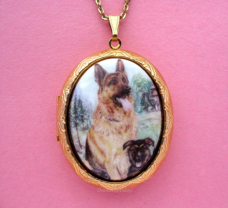 Dogs Porcelain German Shepherd /& Puppy DOG Cameo Costume Jewelry Goldtone Locket Pendant Necklace Cameos w 24 Inch Chain for Christmas Gift