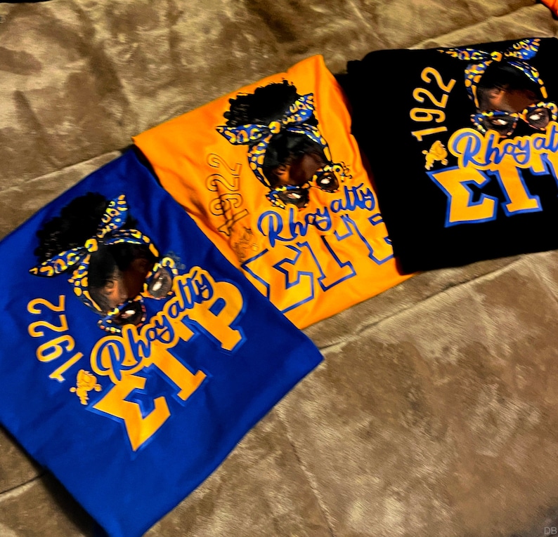Sigma Gamma Rho Tshirt Bundle - Mz. Rhoyalty afbeelding 1