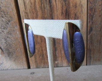 80s 1980s Pinched Oval Enamel Earrings | Gold Tone Geo Geometric Earrings with Purple Metallic Enamel | New Wave Earrings