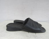 90s Minimalist Square Heel Black Leather Mules, 1990s Block Heel Mules Slides Sandals Shoes, Open Toe Mules, Flats Sz 9 EURO 40