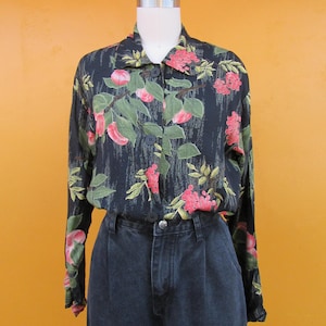90s Dark Floral Button Down Front Blouse | Dark Goth Cottagecore Botanical Top | Rayon Flower Print Button Up Shirt | Medium
