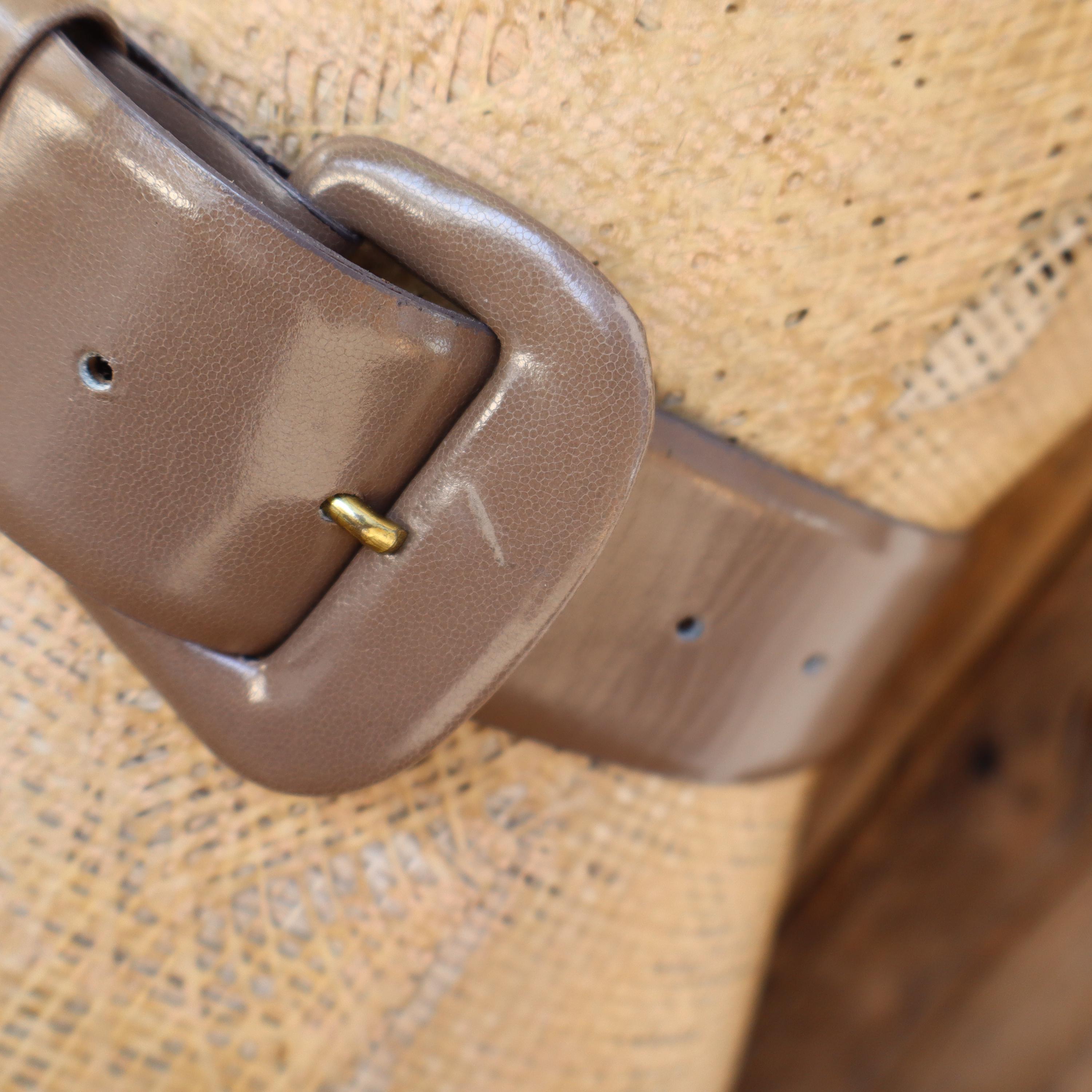 80s Dark Taupe Leather Wide Waist Belt | Brown Leather  display picture 1