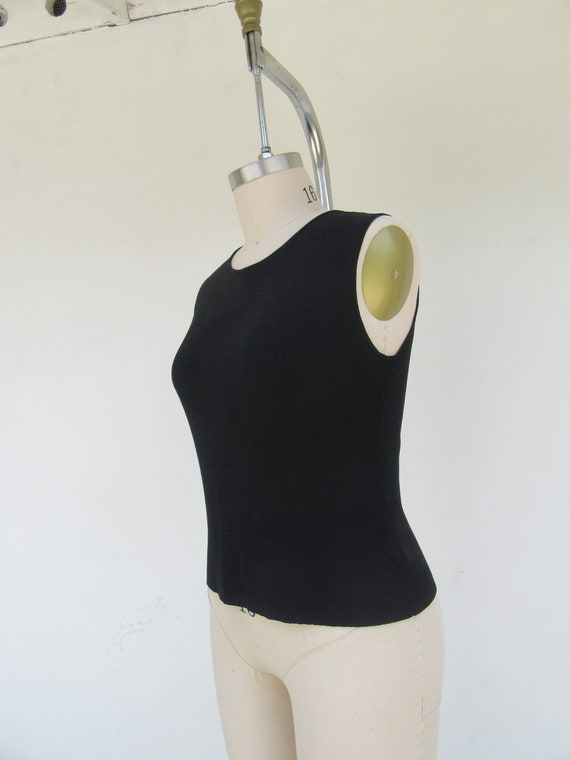 PLUS SIZE 90s Black Ribbed Sleeveless Knit Top | … - image 4