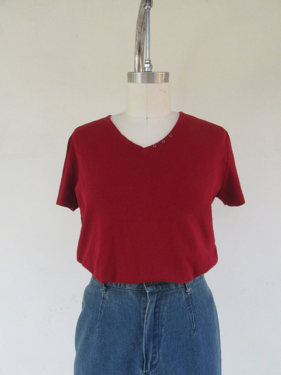 90s Dark Red All Cotton V Neck Tee Shirt | Minima… - image 2