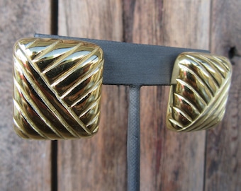 90s Gold Tone Earrings | Fluted Scalloped Chunky Geometric Geo Statement Earrings | Art Deco Revival | Large Rectangle Earrings