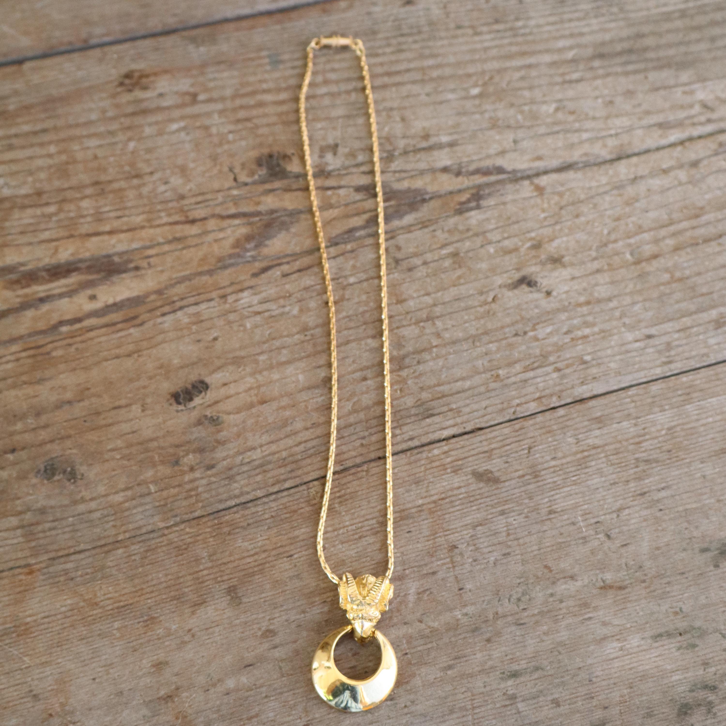 70s 80s Rams Head Doorknocker Necklace | Oval Necklace | Chunky
