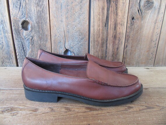 90s Cognac Leather Loafers | Waffle Pattern Sole Moc… - Gem