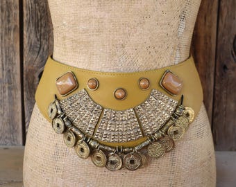 80s Black Leather Dangling Chain V Belt | 1980s Embellished  display picture 1