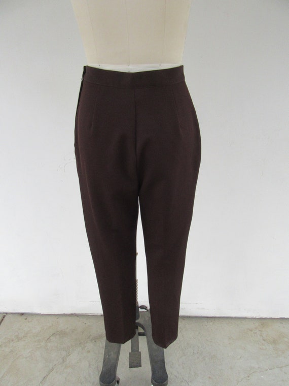 90s High Waist Ribbed Brown Pleated Trousers | High Rise Tapered