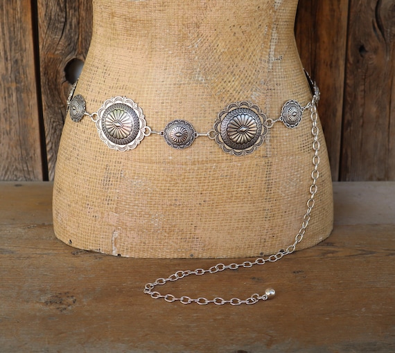 PLUS SIZE 80s 90s Metal Round Concho Belt Faux Silver Southwest