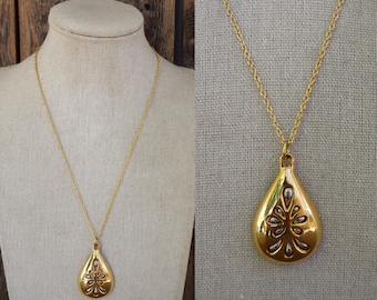 70s Mixed Metal Silver and Gold Tone Cutout Mod Teadrop Shaped Geo Necklace | Two Tone Teardrop Modernist Necklace