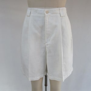 90s Ivory White Pleated High Waist Linen Cotton Blend Bermuda Shorts | Longline High Rise Shorts | Minimal Minimalist Shorts | 28 Waist