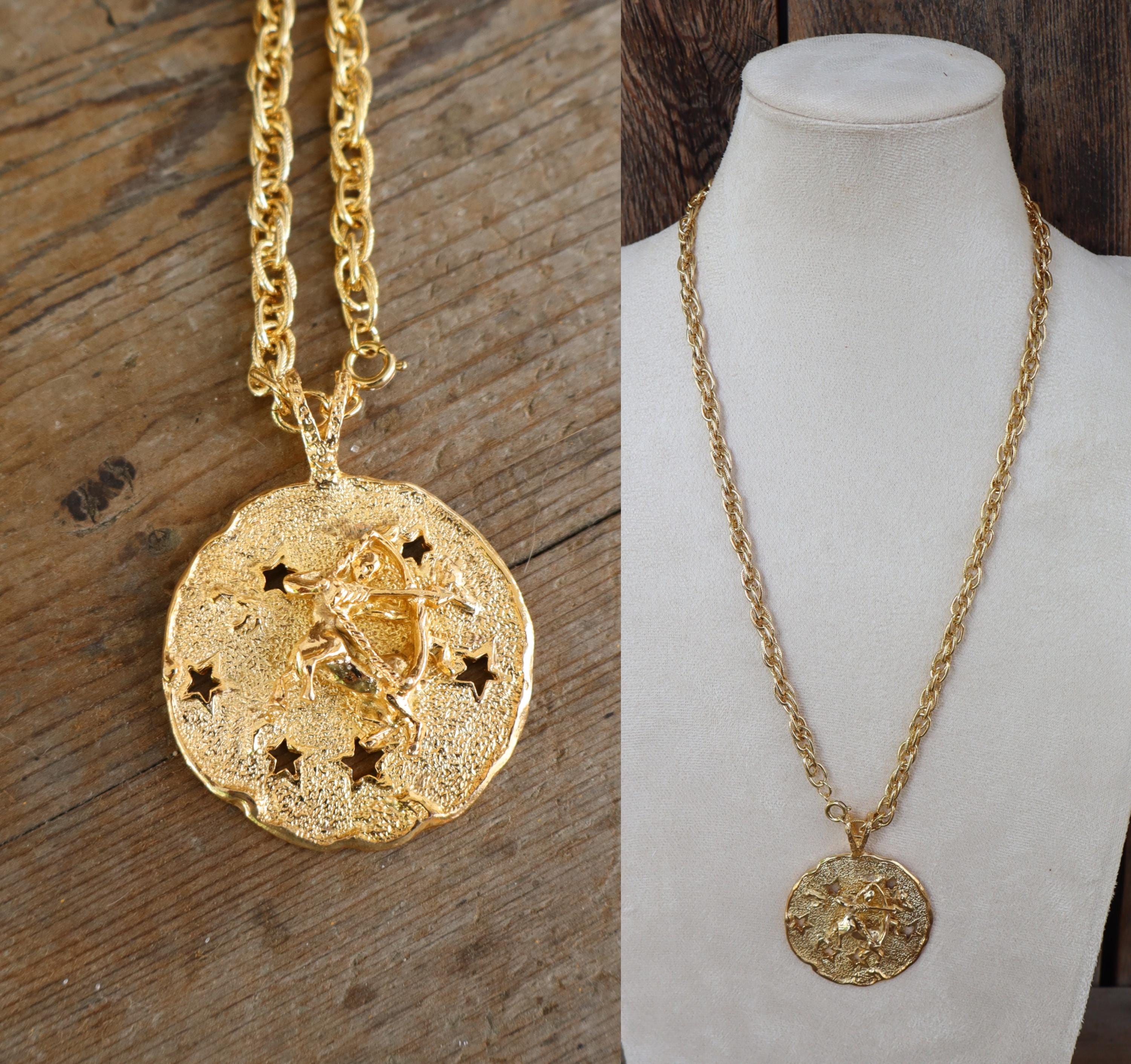 Vintage 1980s Gold Tone Medallion Chain Belt 44\