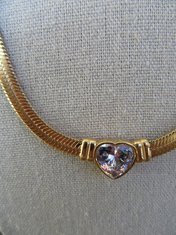 90s Gold Tone Chunky Chain with Heart Necklace | … - image 3
