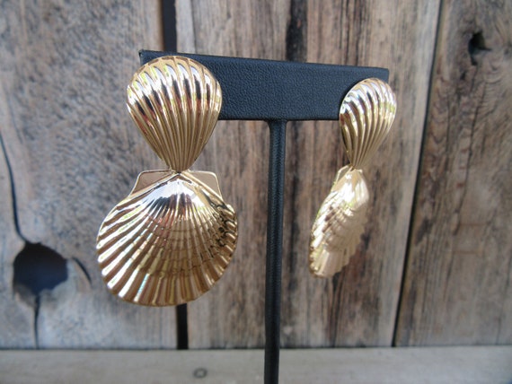 90s Large Shell Doorknocker Statement Earrings - image 1