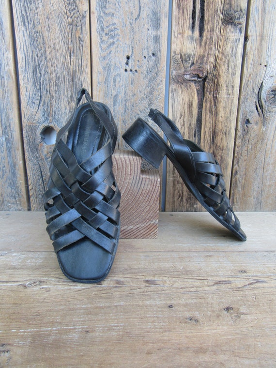 90s Strappy Black Leather Open Toe Block Heel Sand