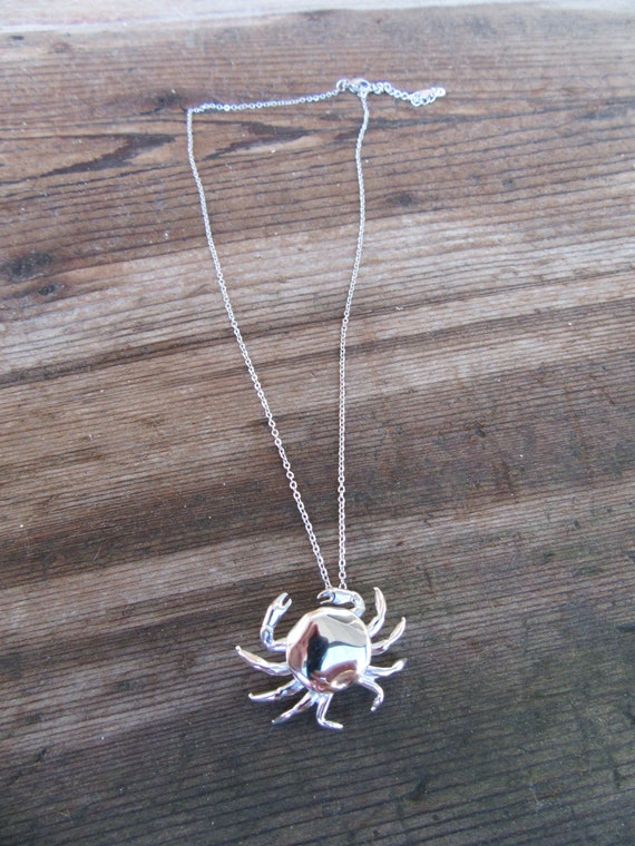 90s Silver Tone Chain Necklace Crab Pendant | Res… - image 4