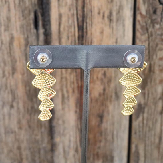 90s Resortcore Stacked Shell Statement Earrings |… - image 4