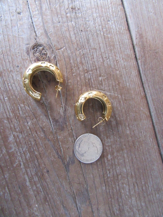 90s Gold Tone Hoop Earrings | Chunky Heart Emboss… - image 6
