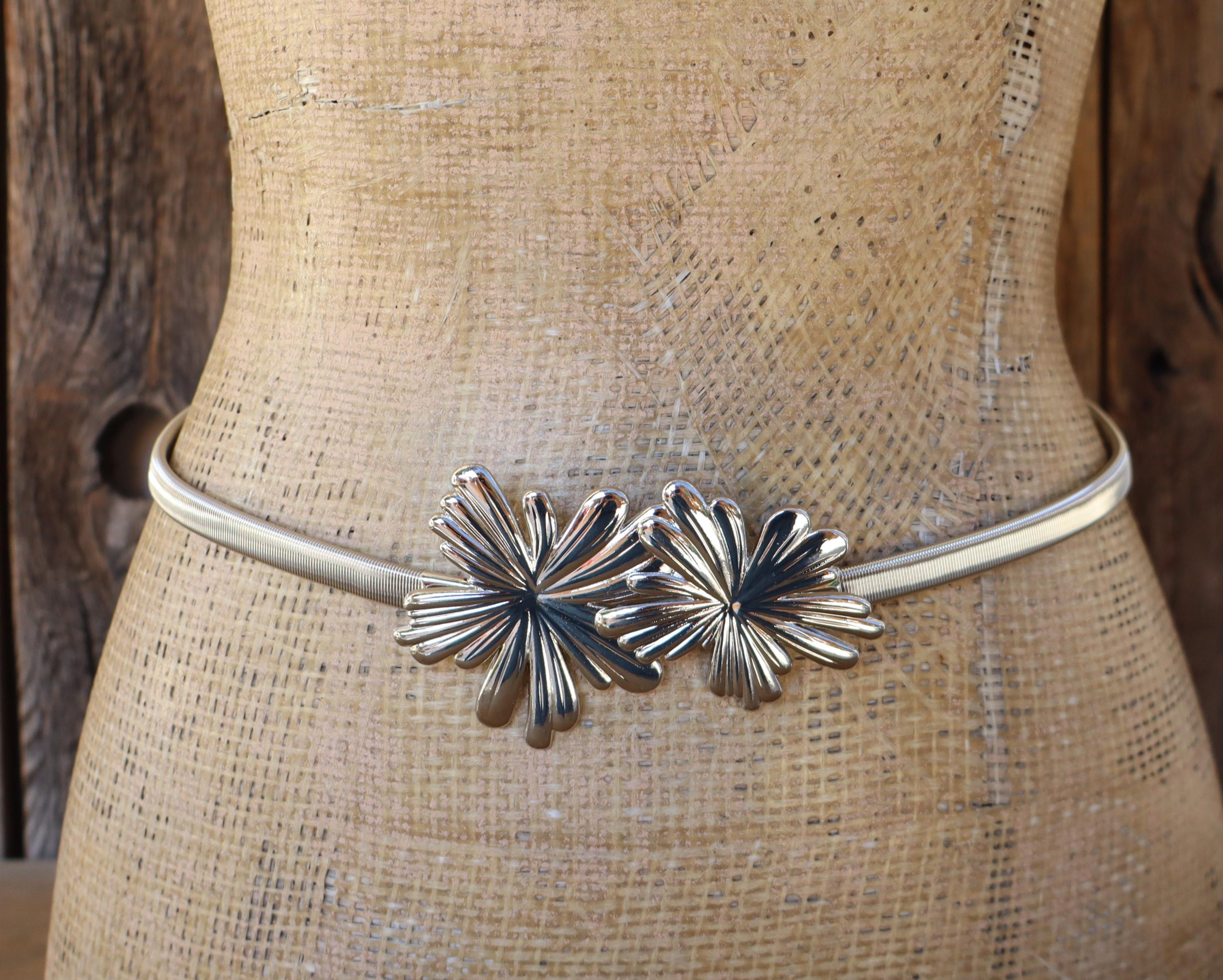 1980s Silver Flower Buckle Stretch Belt | 80s Floral Buckle  display picture 3