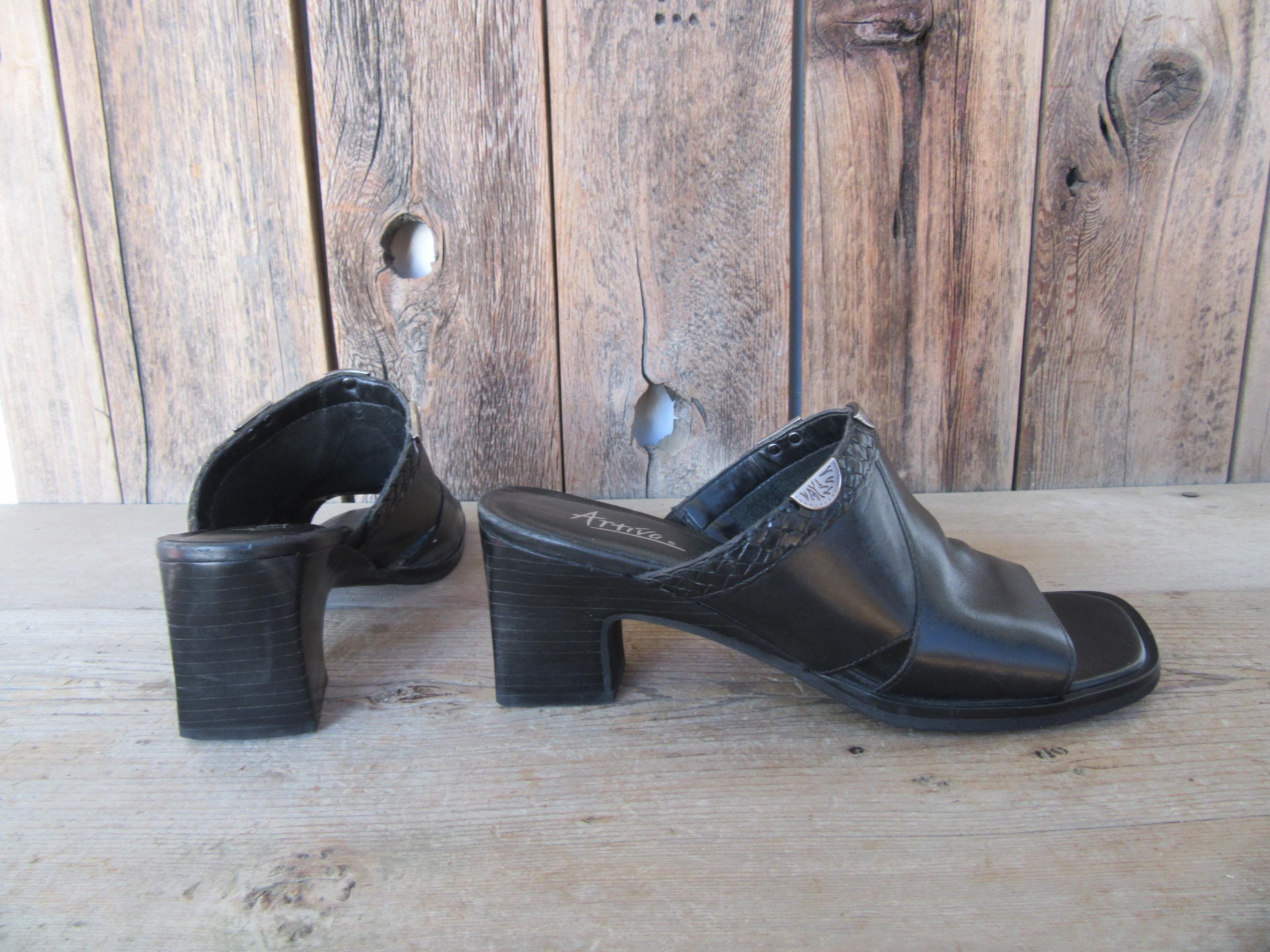 90s Minimalist Square Heel Black Open Toe Leather Mules