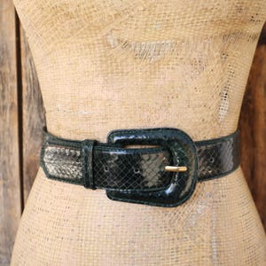 80s Emerald Green Wide Snakeskin Waist Belt | Snake Trouser Belt | Green Business Casual Snakeskin Belt | 27 to 31