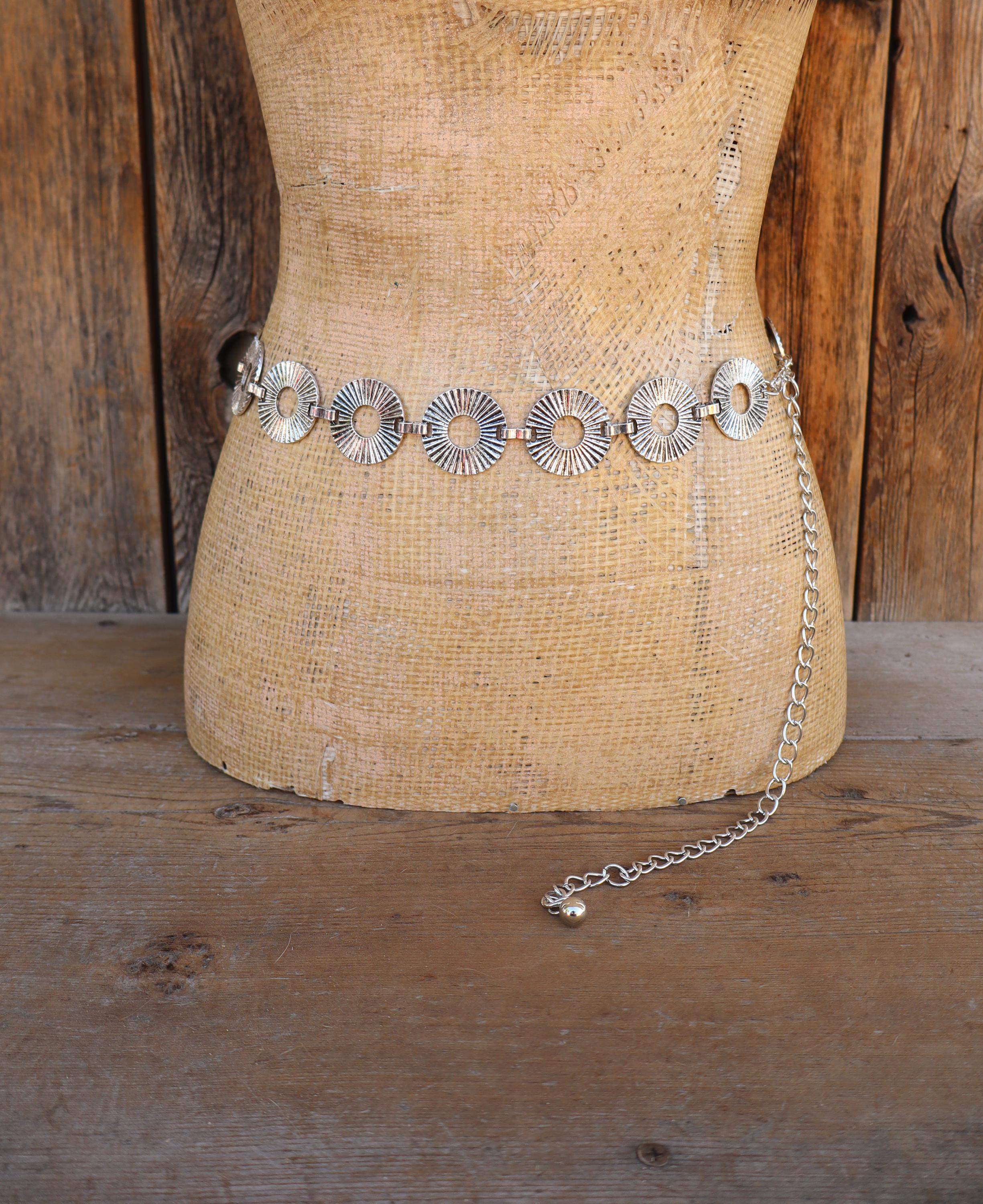 Silvertone Chain Link Belt, hook closure, 26-31”, GUC Sz S/M - 3 Silvertone Metal Chain Concho Link Belts | eBay main image 2