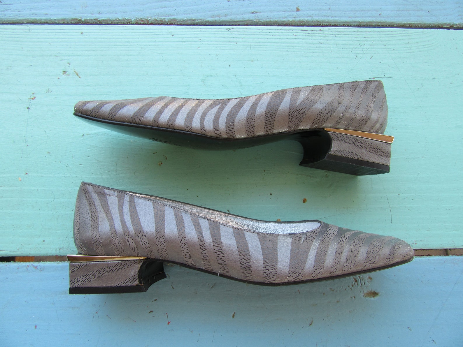 1990s square heel pumps, square heel flats, zebra pumps, ballet flats 90s minimalist, block heels, square toe career pumps, size